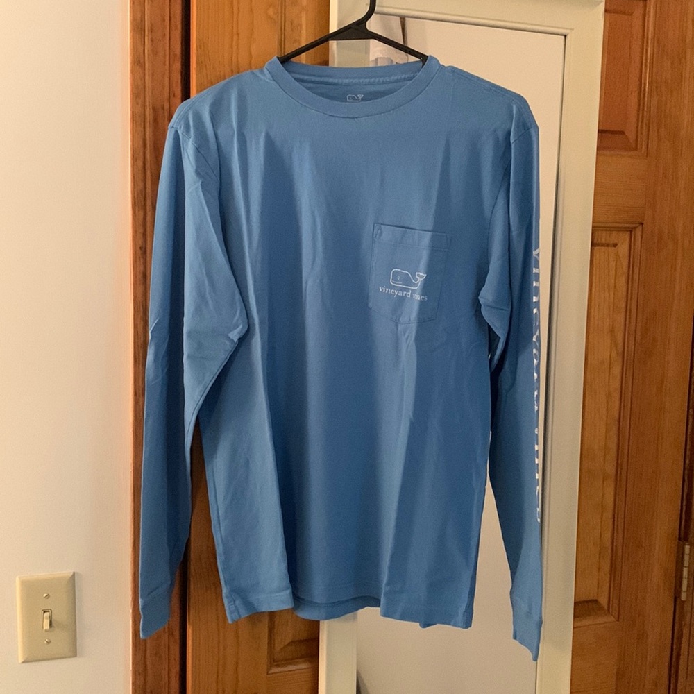 ‼️LAST CHANCE‼️ VINEYARD VINES T-SHIRT